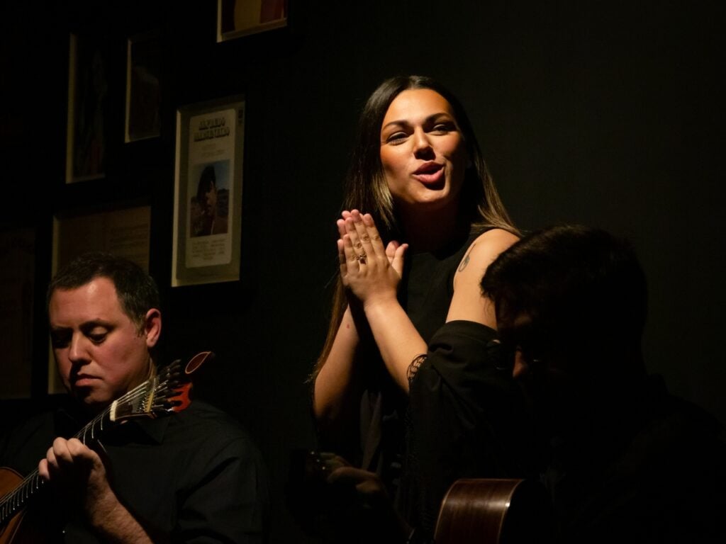 Rui Beirão na Guitarra Portuguesa e Adriana Paquete